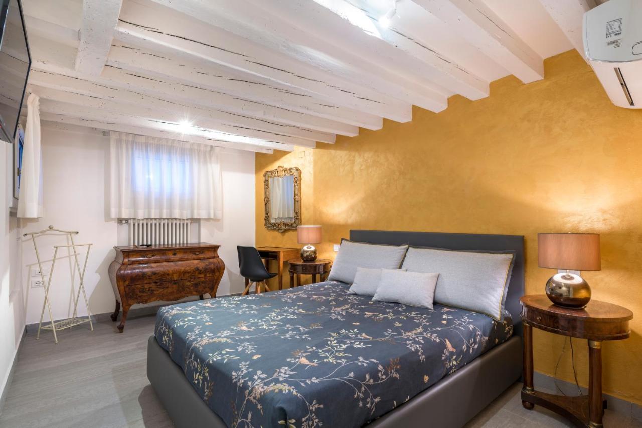 Tre Elementi, Guest House Close The Grand Canal Венеция Экстерьер фото